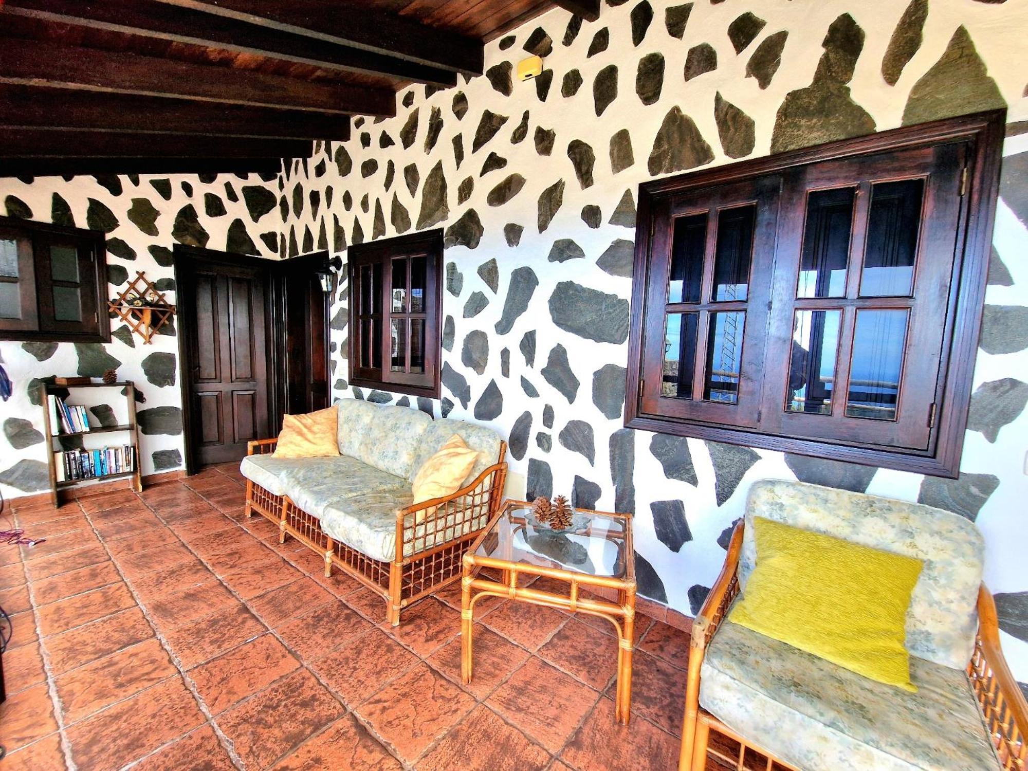 Casa Canaria Drago In Icod De Vinos By Hrtenerife Net Icod De Los Vinos
